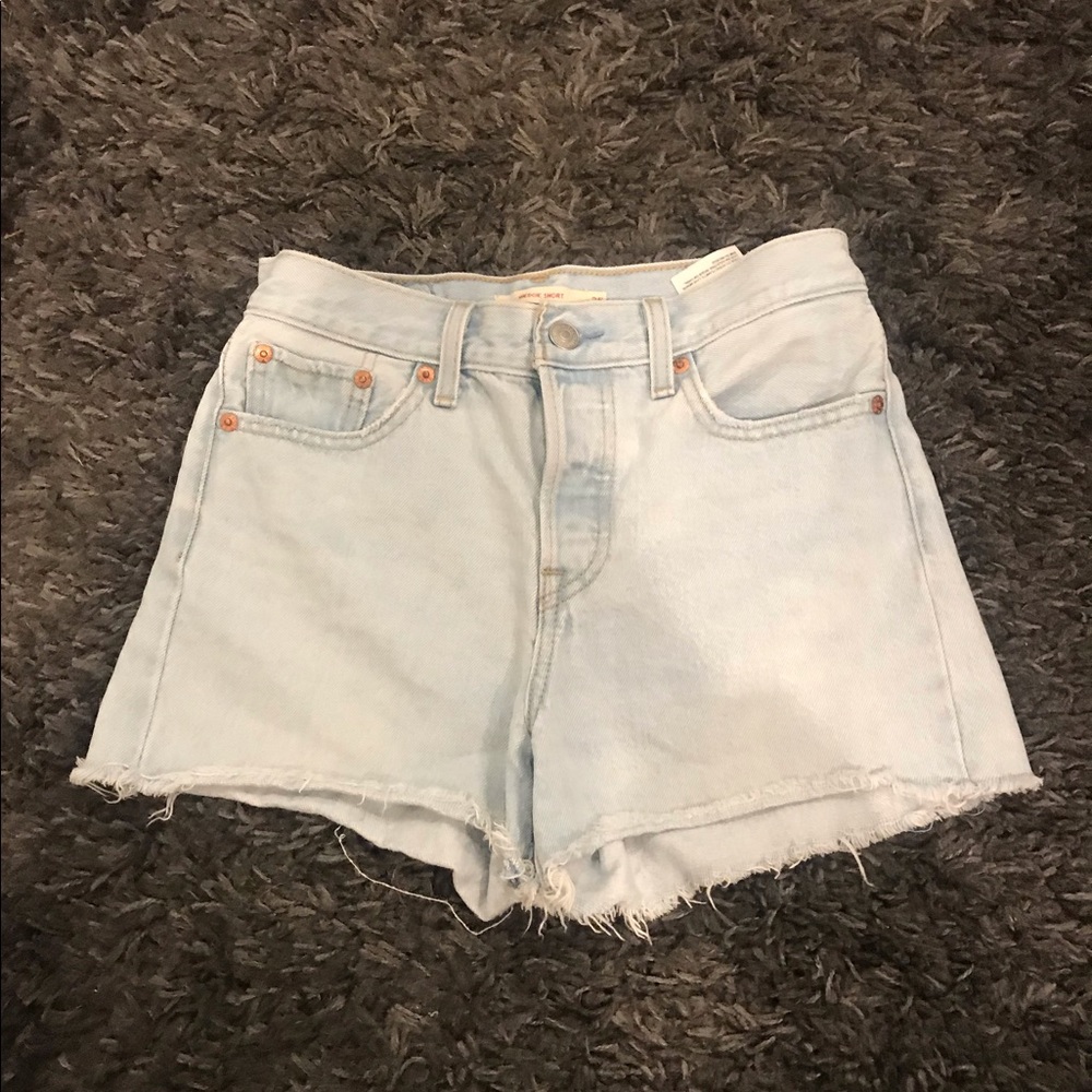 Levi wedgie shorts